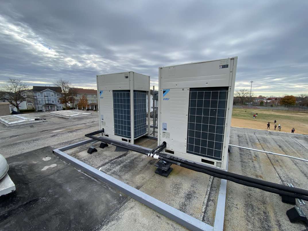 Commercial rooftop equipment installation